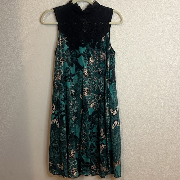 Anthropologie  MAEVE Flowy Butterfly Lace Swing Dress Swan Bird Print Size S - Picture 3 of 9